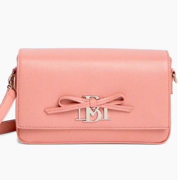 Badgley Mischka Handbags - NWT Badgley Mischka Blush Bow Crossbody Bag